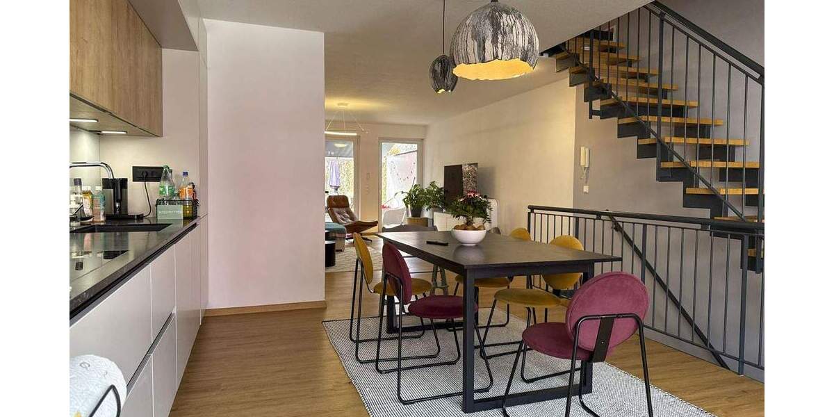 Reihenmittelhaus Neuss Furth-Süd - 5 Zimmer, 159 m&sup2;, 669.000&euro; | Angebot:25862487