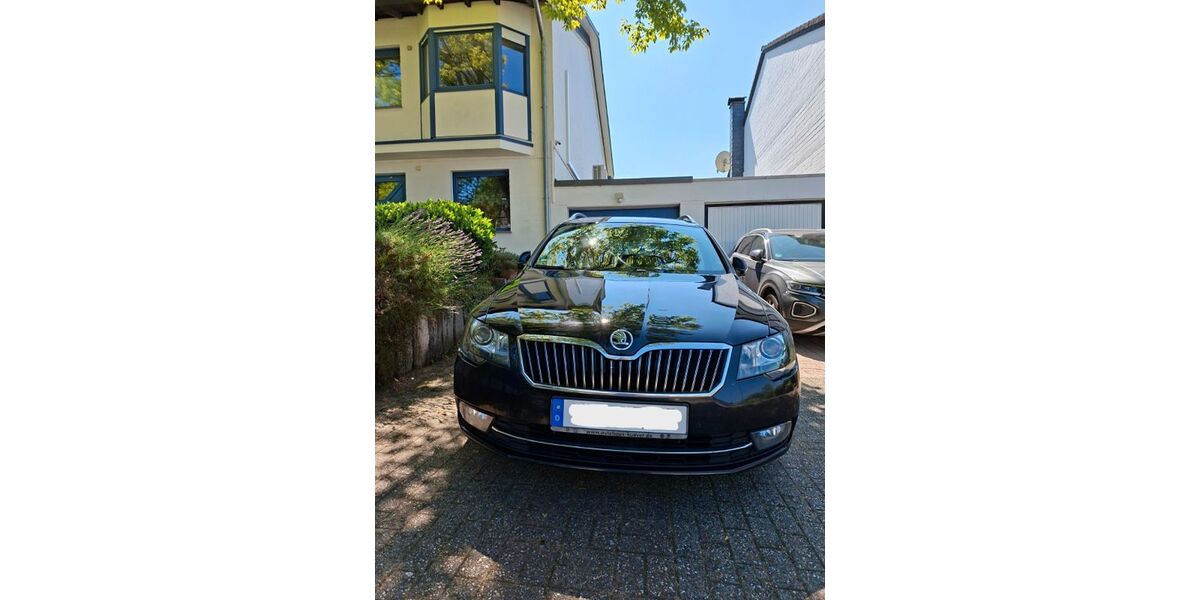 Skoda Superb 204.400 km 10.500 &euro; Haan 42781