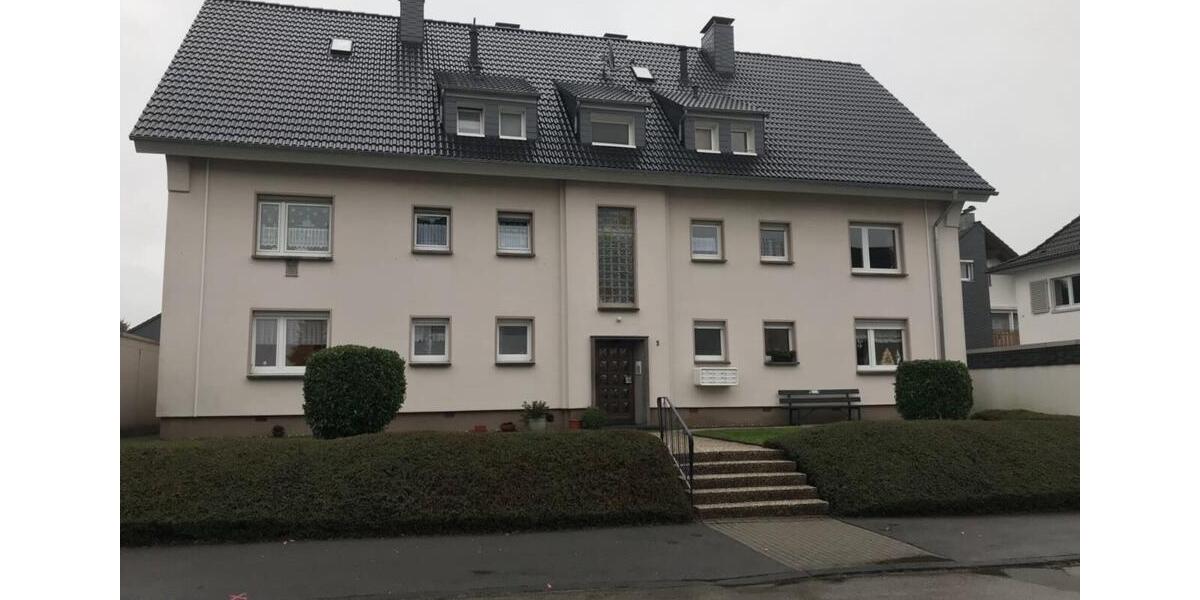 Hochparterre Wermelskirchen - 1 Zimmer, 25 m&sup2;, 275&euro; | Angebot:25894327