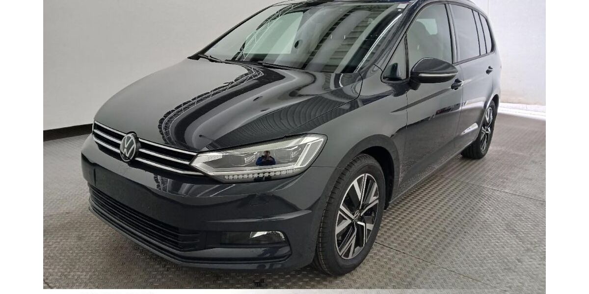VW Touran 18.300 km 35.999 &euro; Meerbusch 40668