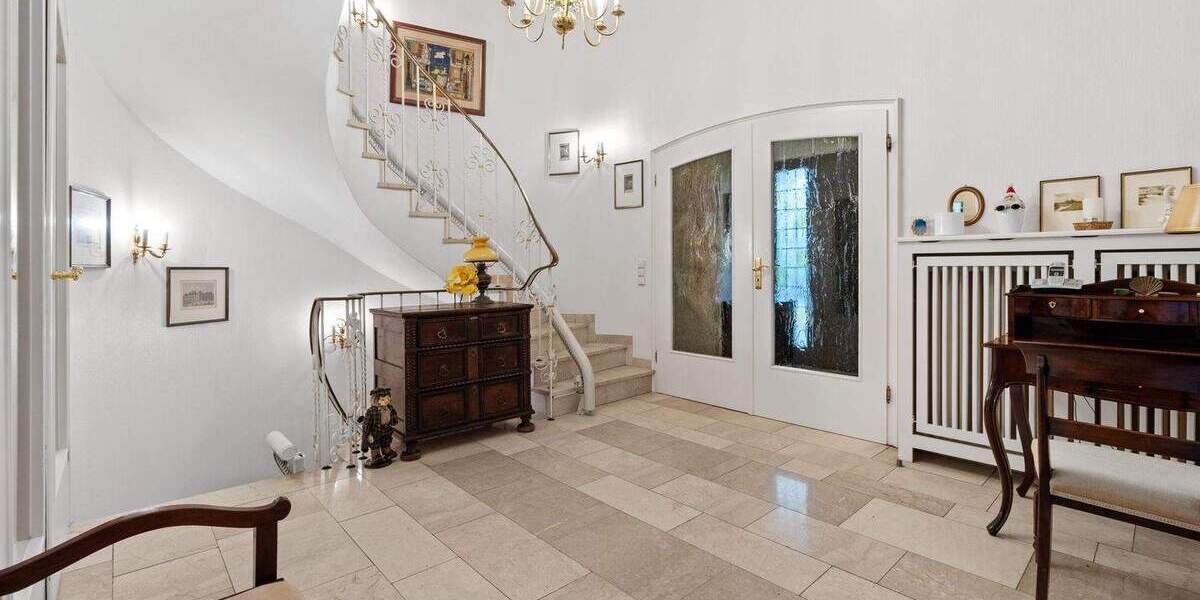 Einfamilienhaus Ratingen Hösel - 8 Zimmer, 303 m&sup2;, 1.450.000&euro; | Angebot:25779367