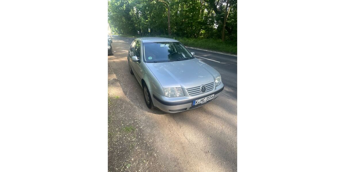 VW Bora 250.000 km 1.749 &euro; Köln 51149