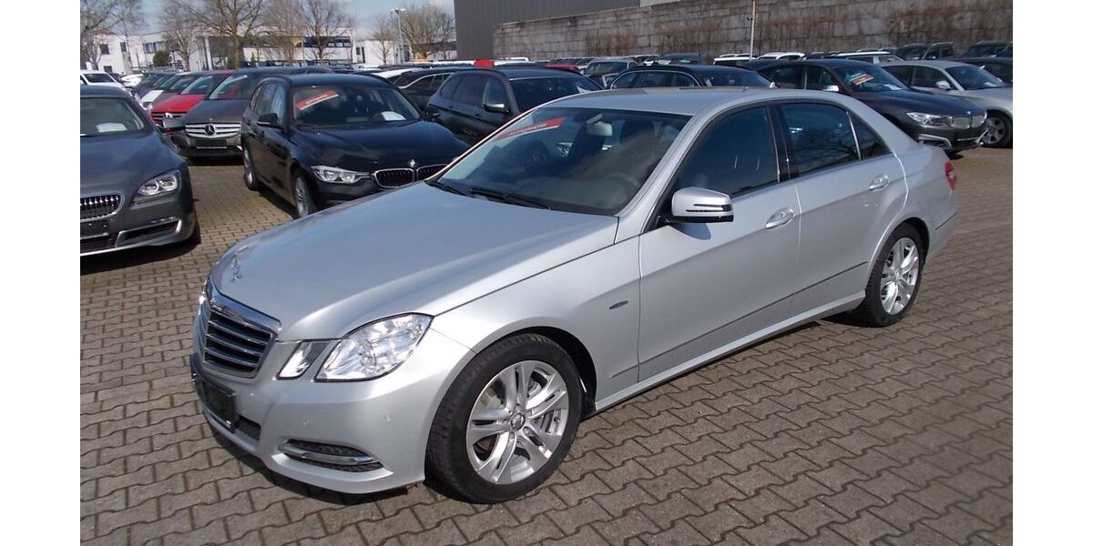 Mercedes-Benz E 220 123.715 km 15.900 &euro; Willich 47877