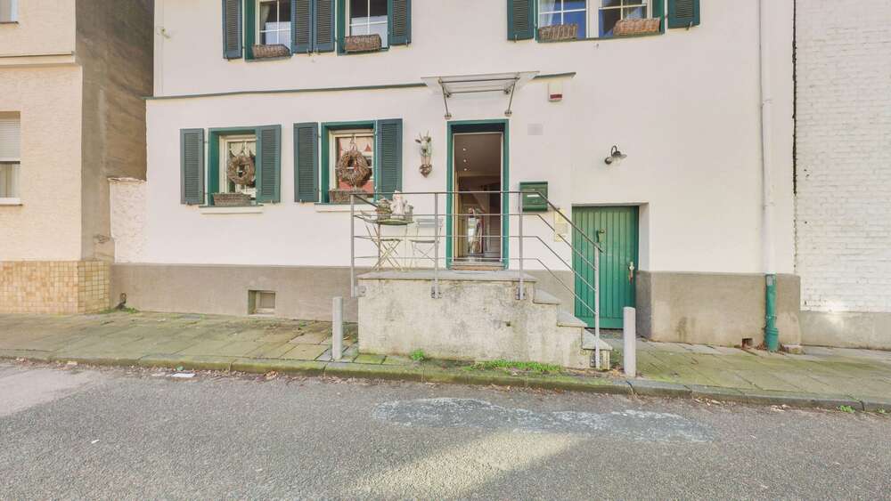 Einfamilienhaus Köln Porz - 7 Zimmer, 175 m&sup2;, 649.000&euro; | Angebot:25834679