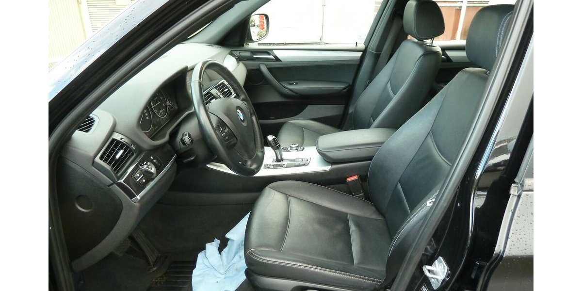 BMW X3 2.0 D x drive Autom. Pano Leder Lachschäden 313.000 km 8.700 &euro; Ratingen 40885