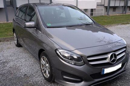 Mercedes-Benz B 180 90.000 km 13.900 &euro; Düsseldorf 40470