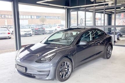 Tesla Model 3 38.000 km 26.500 &euro; Düsseldorf 40233