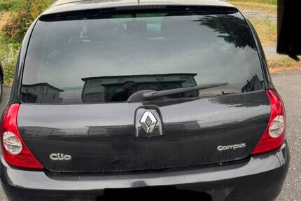 Renault Clio 225.000 km 600 &euro; Düsseldorf 40589