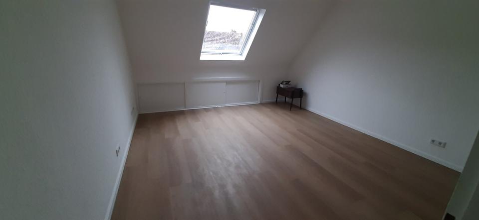 Etagenwohnung Düsseldorf Derendorf - 1 Zimmer, 25 m&sup2;, 395&euro; | Angebot:26578561