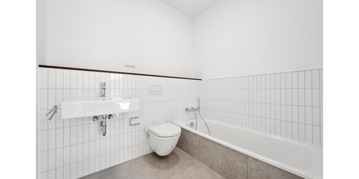 Erdgeschoßwohnung Düsseldorf Stadtbezirk 5 - 5 Zimmer, 131 m&sup2;, 2.630&euro; | Angebot:26548243