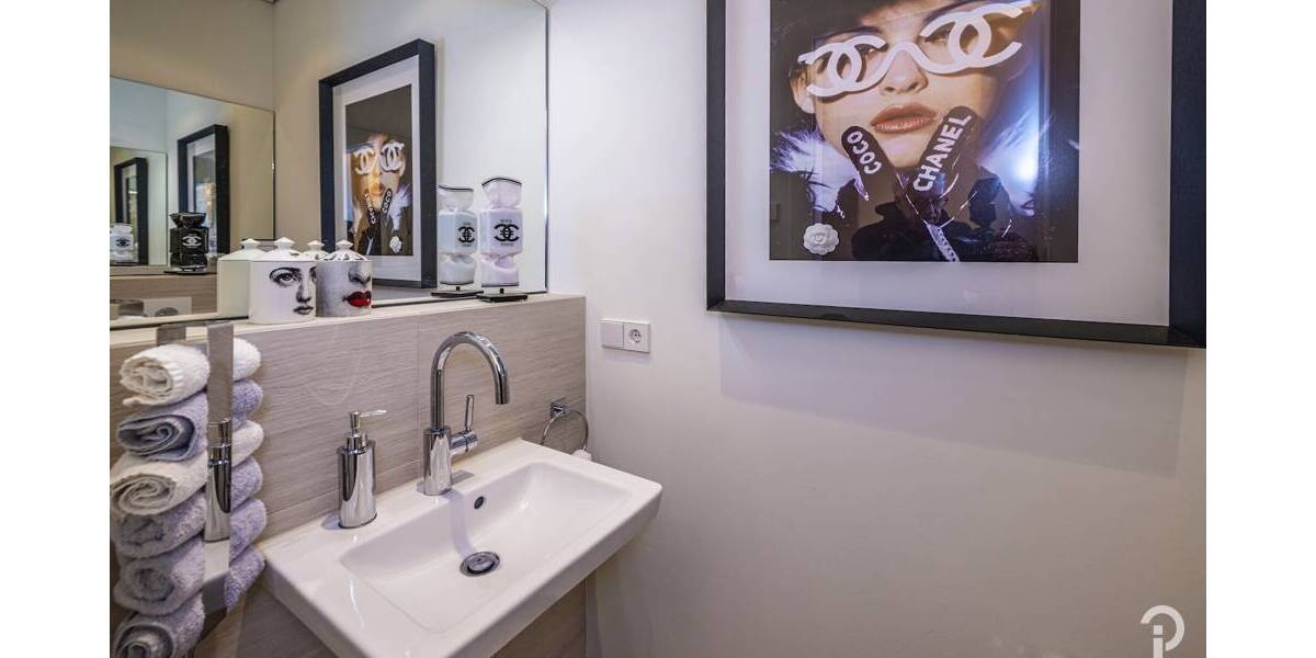 Etagenwohnung Düsseldorf Heerdt - 2 Zimmer, 105 m&sup2;, 2.300&euro; | Angebot:26080143