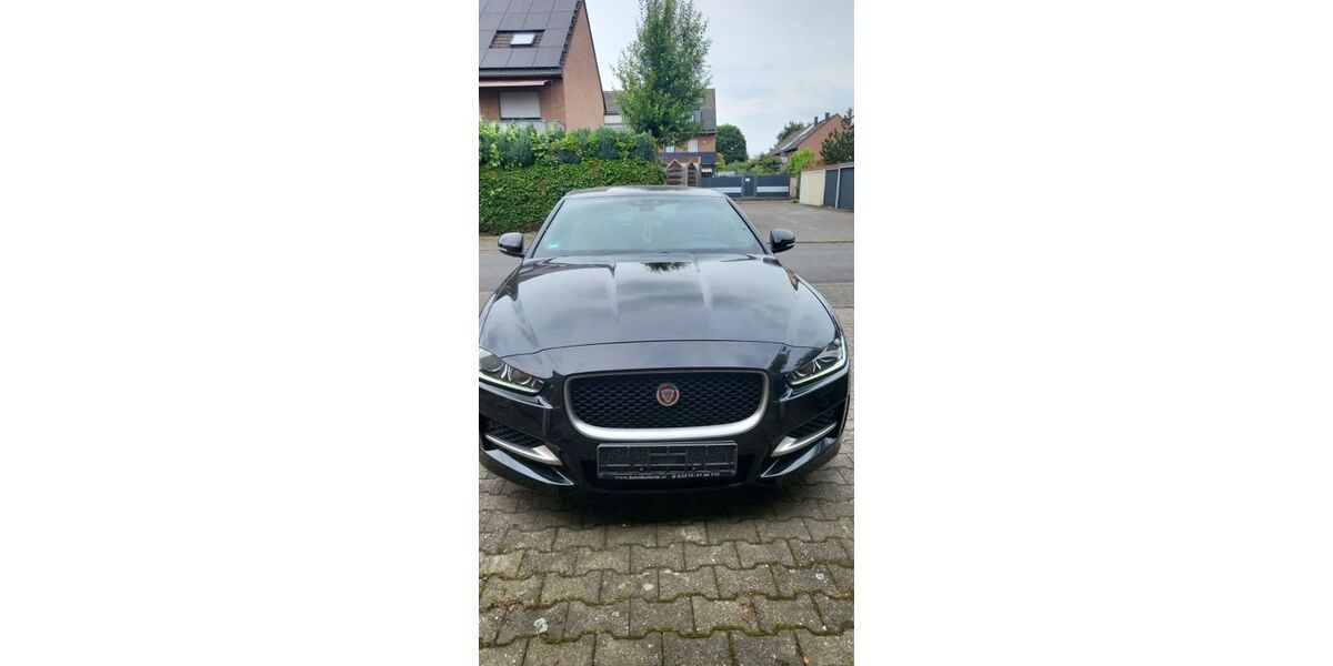 Jaguar XE 115.569 km 13.150 &euro; Kerpen 50171