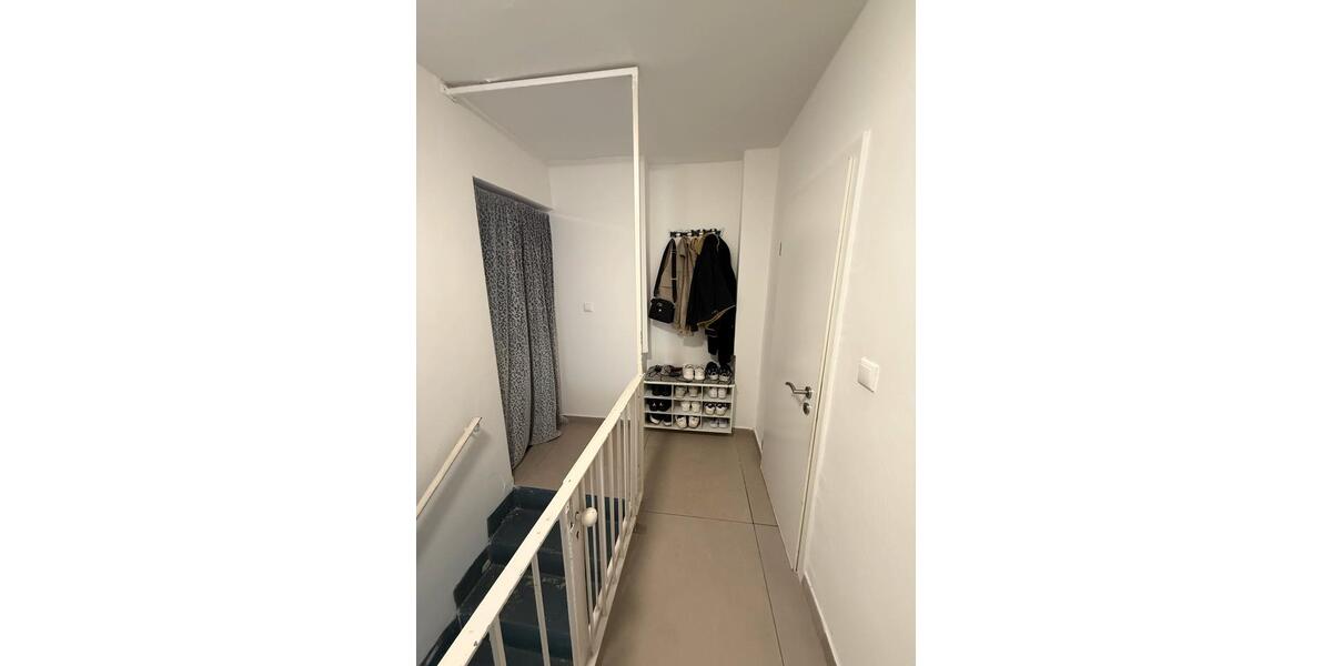 Etagenwohnung Grevenbroich Neuenhausen - 3 Zimmer, 65 m&sup2;, 800&euro; | Angebot:26618840