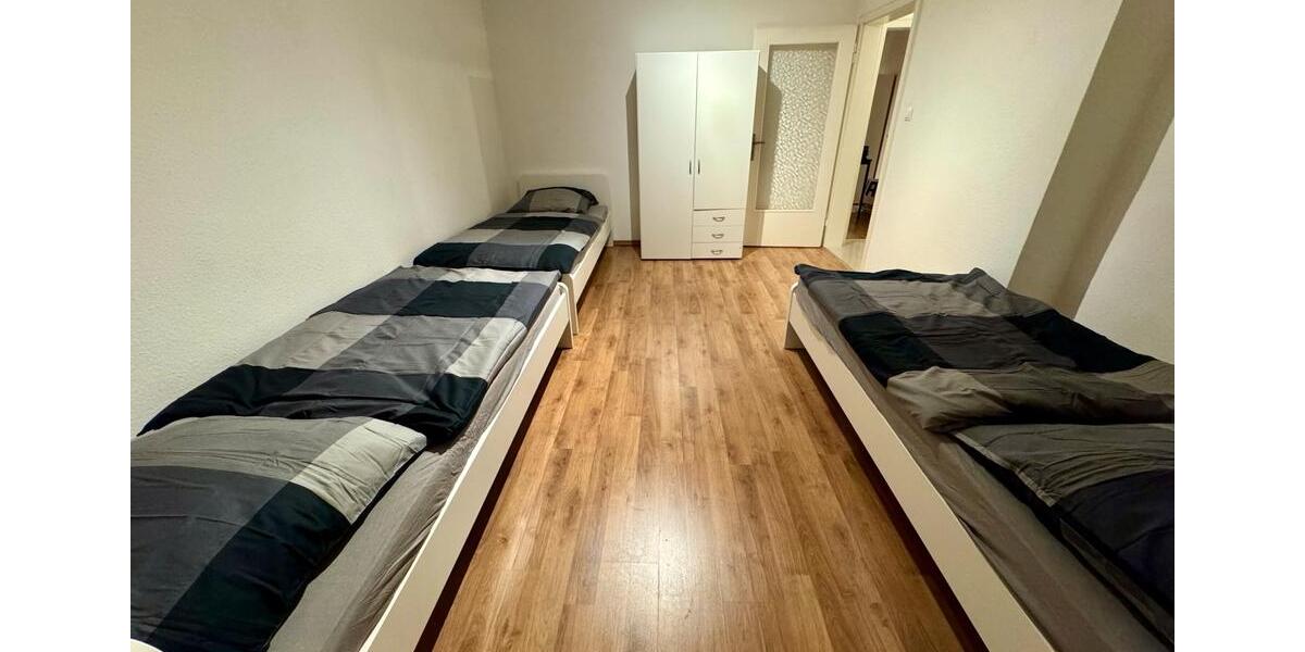 Dachgeschoßwohnung Solingen - 2 Zimmer, 60 m&sup2;, 15&euro; | Angebot:26702207