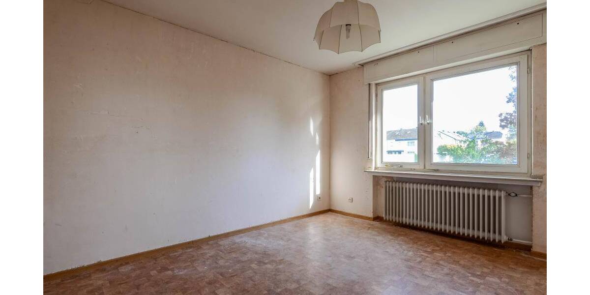 Einfamilienhaus Leverkusen Schlebusch - 8 Zimmer, 200 m&sup2;, 765.000&euro; | Angebot:25749221