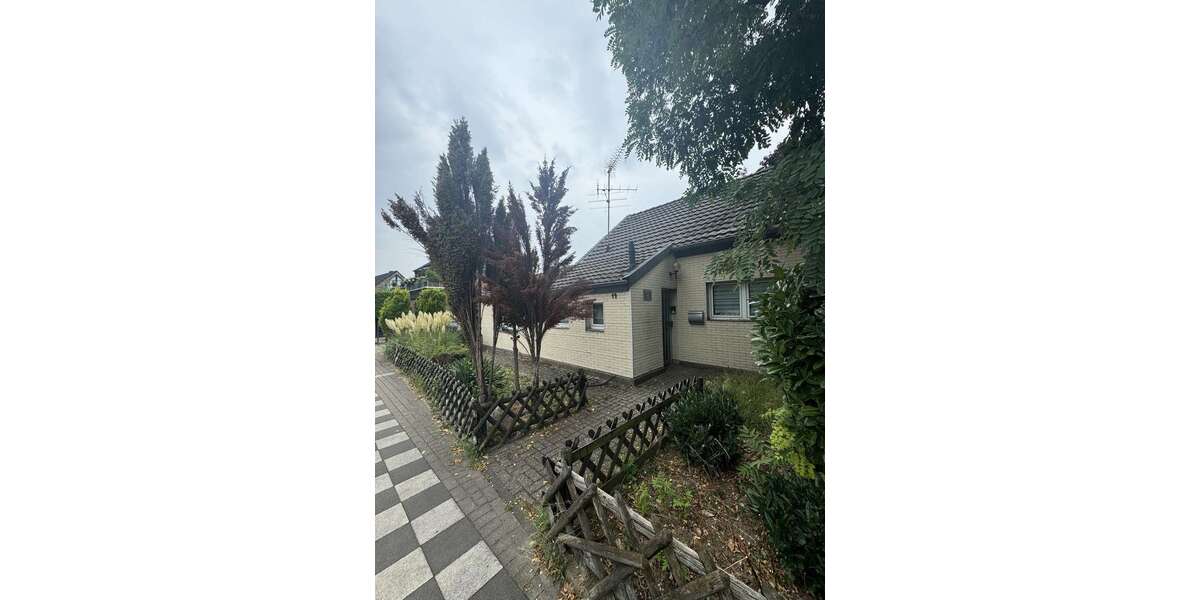 Grundstück Düsseldorf Stadtbezirk 5 - 830.000&euro; | Angebot:27100847