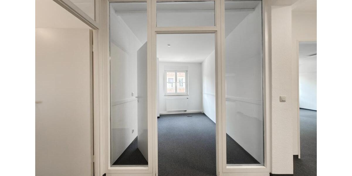 Gewerbeobjekt Düsseldorf - 3.757&euro; | Angebot:25896584