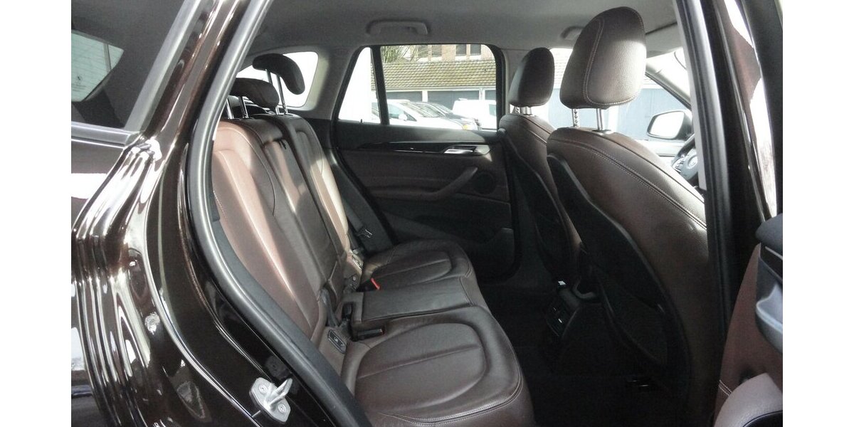 BMW X1 20 d xLine 4x4 Autom Navi Leder SHZ PDC LED 208.000 km 14.999 &euro; Neuss 41462