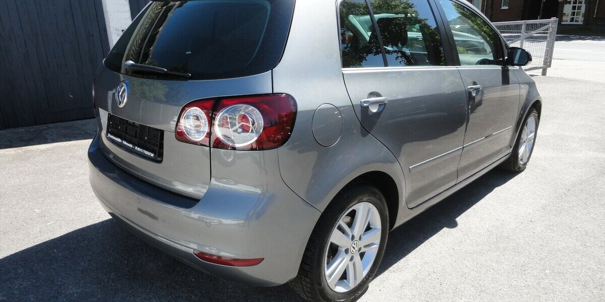 VW Golf Plus Match DSG,Klimatr.SHZ PDC G-S-Dach 58.000 km 10.950 &euro; Neuss 41462