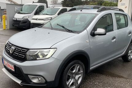 Dacia Sandero 81.000 km 7.999 &euro; Bergisch Gladbach 51465