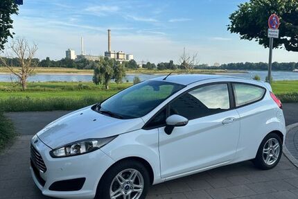 Ford Fiesta 123.500 km 5.290 &euro; Düsseldorf 40549