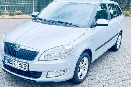 Skoda Fabia 110.950 km 4.200 &euro; Düsseldorf 40229