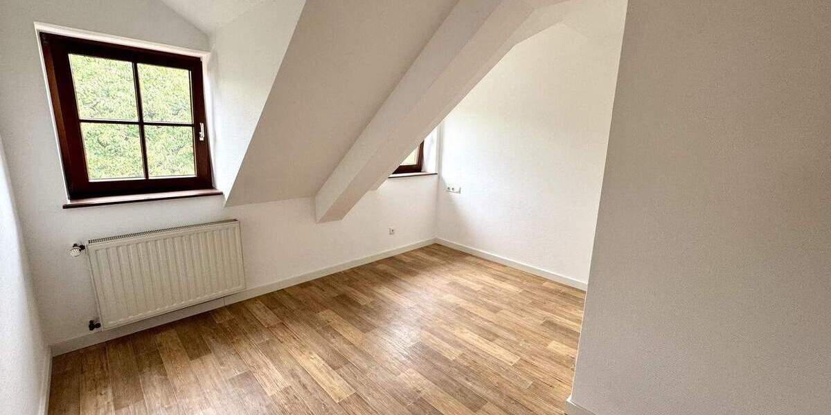 Mehrfamilienhaus, Wohnhaus Leverkusen Quettingen - 6 Zimmer, 191 m&sup2;, 599.000&euro; | Angebot:25844867