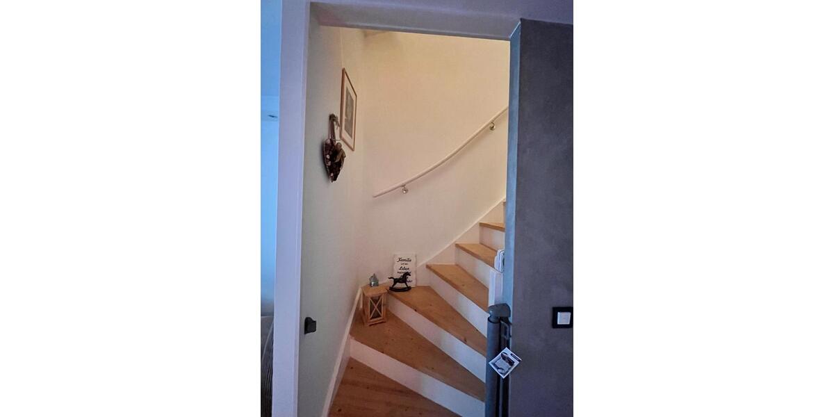 Reihenhaus Solingen Central - 6 Zimmer, 120 m&sup2;, 2.300&euro; | Angebot:25767922