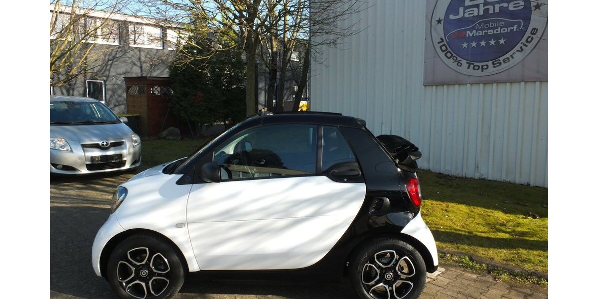 Smart ForTwo electric drive EQ PASSION KLIMAAUTOM SITZHE 35.255 km 10.804 &euro; Köln 50858
