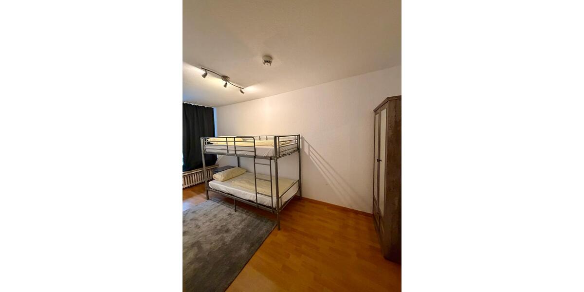 Etagenwohnung Düsseldorf Stadtbezirk 3 - 4 Zimmer, 85 m&sup2;, 1.900&euro; | Angebot:25149998
