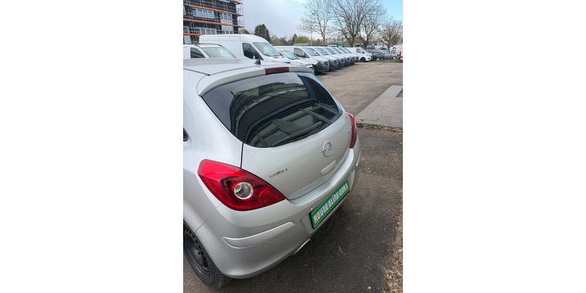 Opel Corsa D 155.238 km 4.499 &euro; Willich 47877