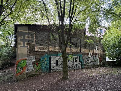 SELTENE GELEGENHEIT MIT ENTWICKLUNGSPOTENZIAL - Grundstück Köln Rodenkirchen | Angebot:26984328