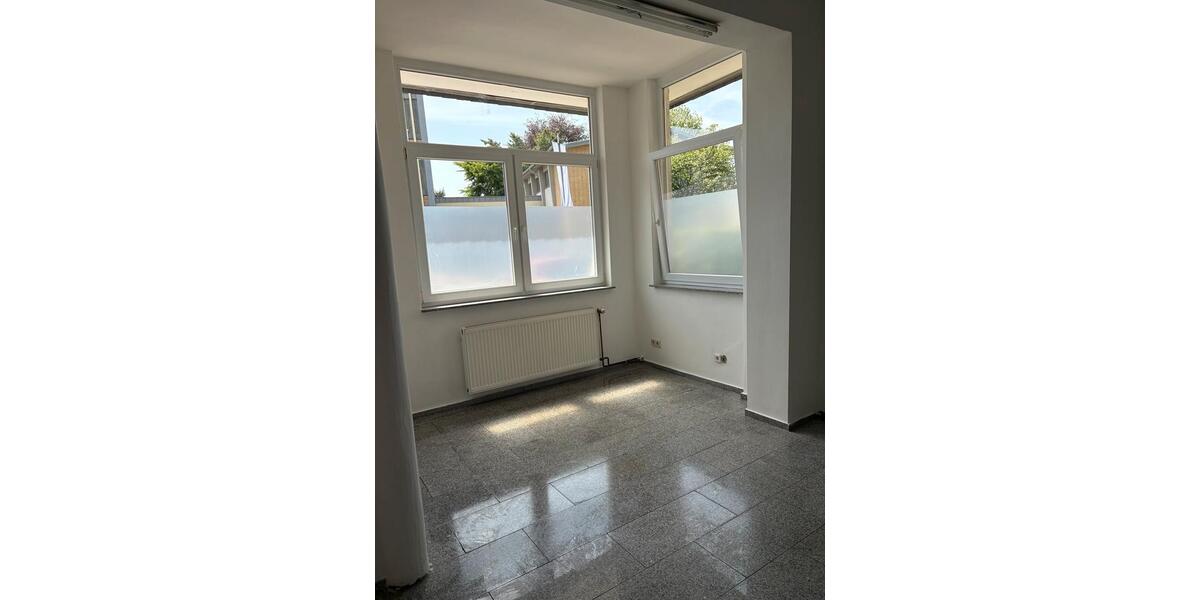 Etagenwohnung Ratingen Tiefenbroich - 1 Zimmer, 30 m&sup2;, 500&euro; | Angebot:26699804
