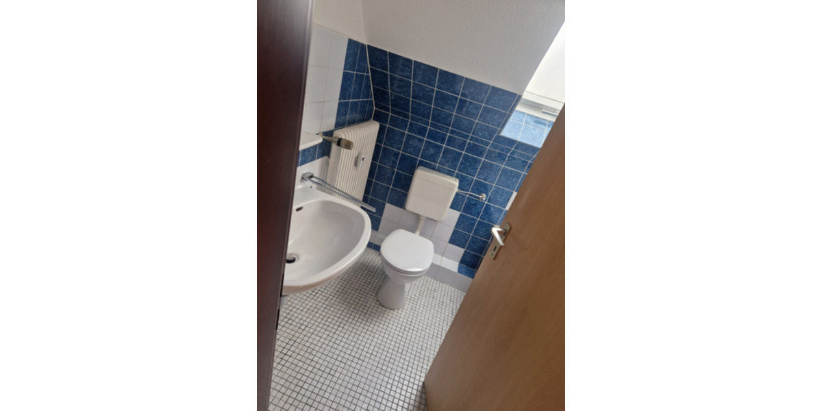 Dachgeschoßwohnung Remscheid Remscheid-Süd - 1 Zimmer, 37 m&sup2;, 290&euro; | Angebot:25180567