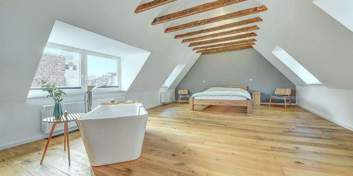 Mehrfamilienhaus, Wohnhaus Mettmann - 9 Zimmer, 307 m&sup2;, 3.700&euro; | Angebot:25733775