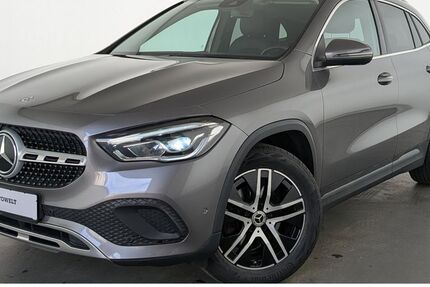 Mercedes-Benz GLA 200 97.050 km 25.460 &euro; Düsseldorf 40599