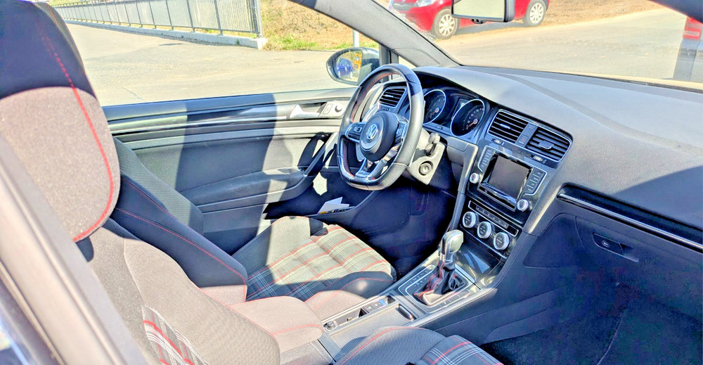 VW Golf VII GTI 111.800 km 18.000 &euro; Köln 50667