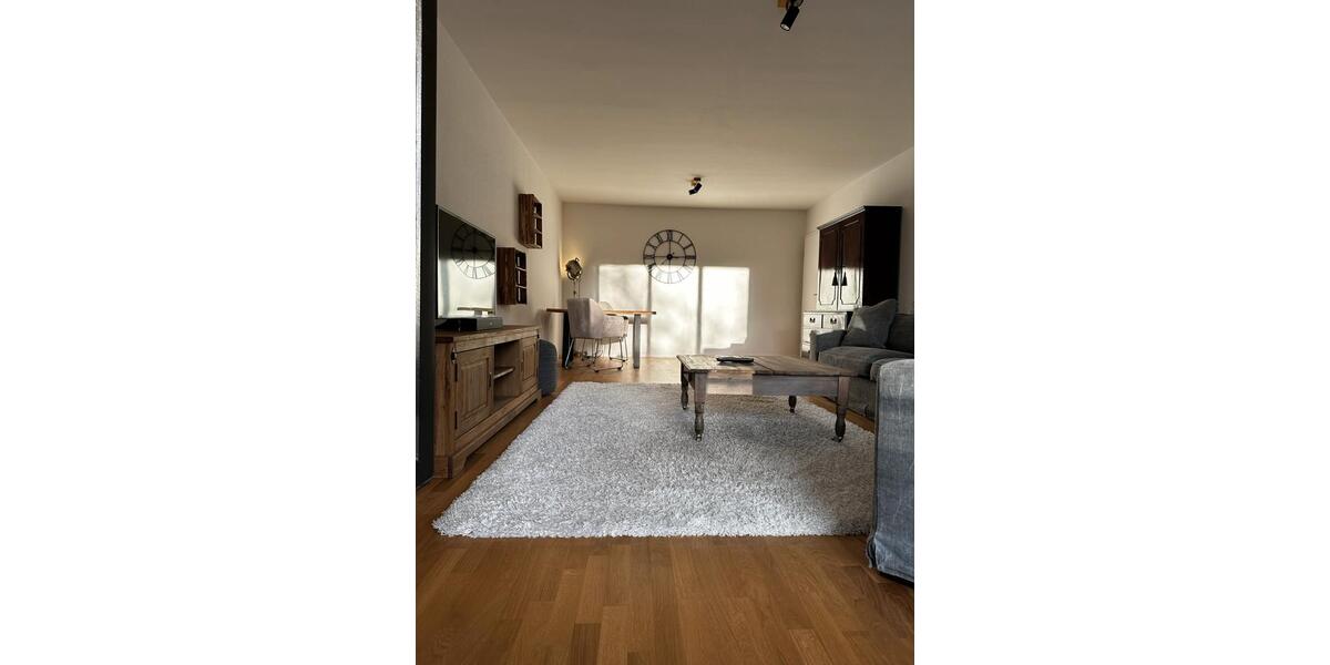 Etagenwohnung Düsseldorf Stadtbezirk 6 - 2 Zimmer, 77 m&sup2;, 1.400&euro; | Angebot:25974958