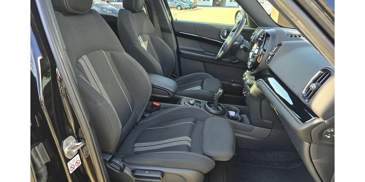 Mini Cooper S Countryman Automatik|LED|Kamera|Panorma 79.798 km 24.950 &euro; Wermelskirchen 42929