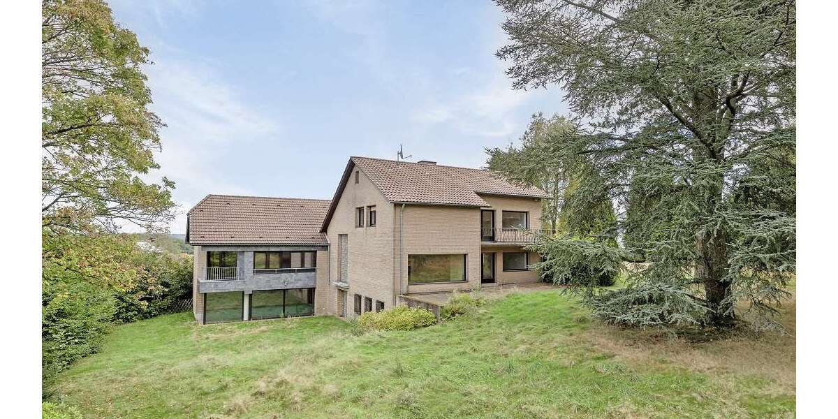 Einfamilienhaus Kürten - 10 Zimmer, 415 m&sup2;, 799.000&euro; | Angebot:25942702