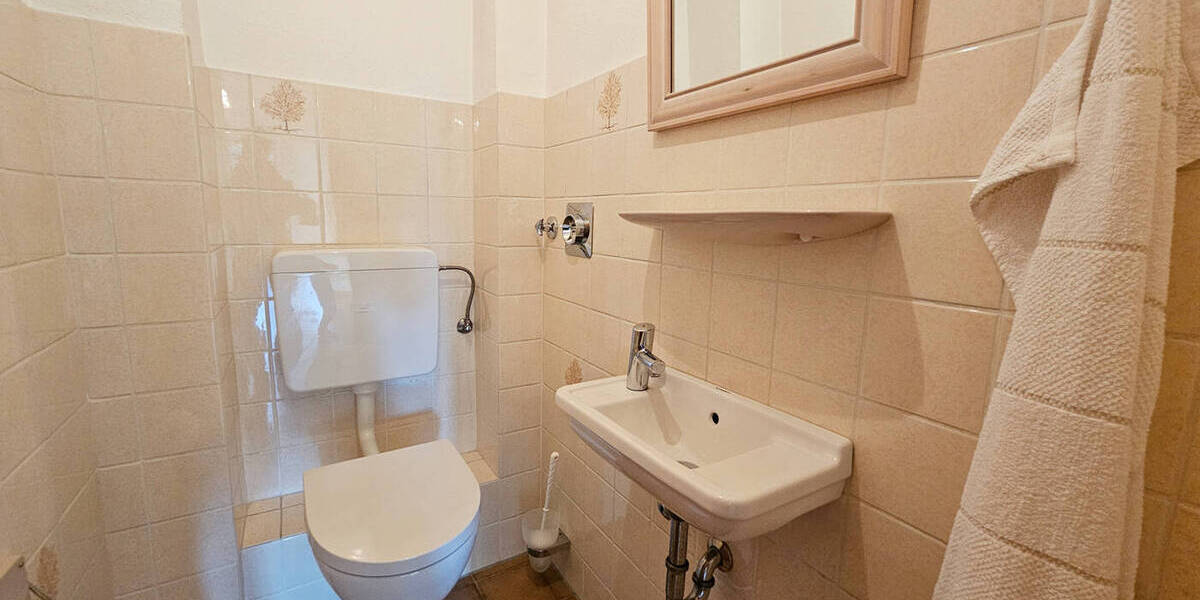 Etagenwohnung Burscheid - 2 Zimmer, 80 m&sup2;, 220.000&euro; | Angebot:25938791