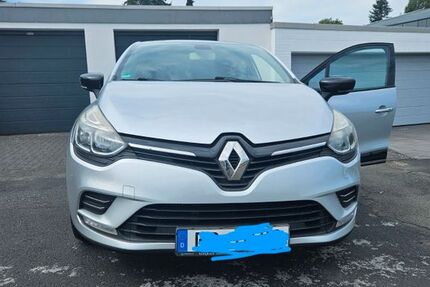 Renault Clio 81.000 km 7.700 &euro; Remscheid 42897