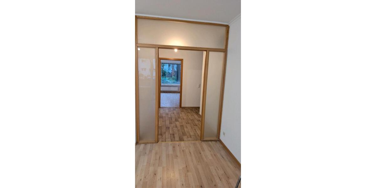Erdgeschoßwohnung Bergisch Gladbach Frankenforst - 2 Zimmer, 61 m&sup2;, 220.000&euro; | Angebot:26111948