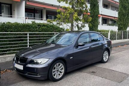 BMW 320 178.000 km 4.990 &euro; Bergisch Gladbach 51427