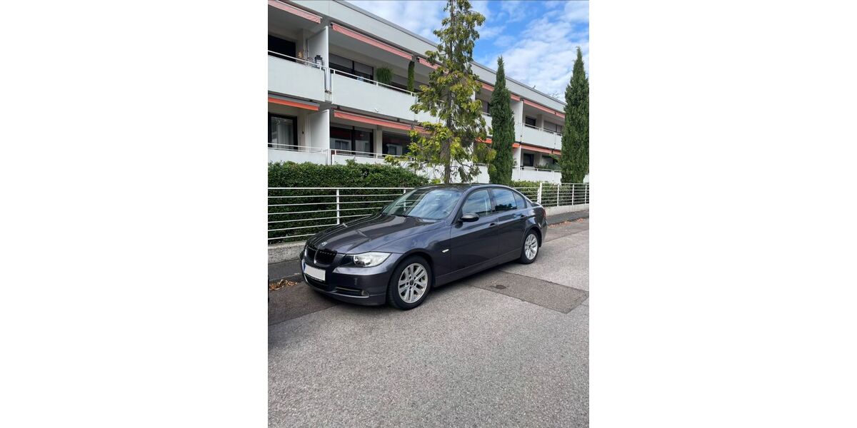 BMW 320 178.000 km 4.990 &euro; Bergisch Gladbach 51427