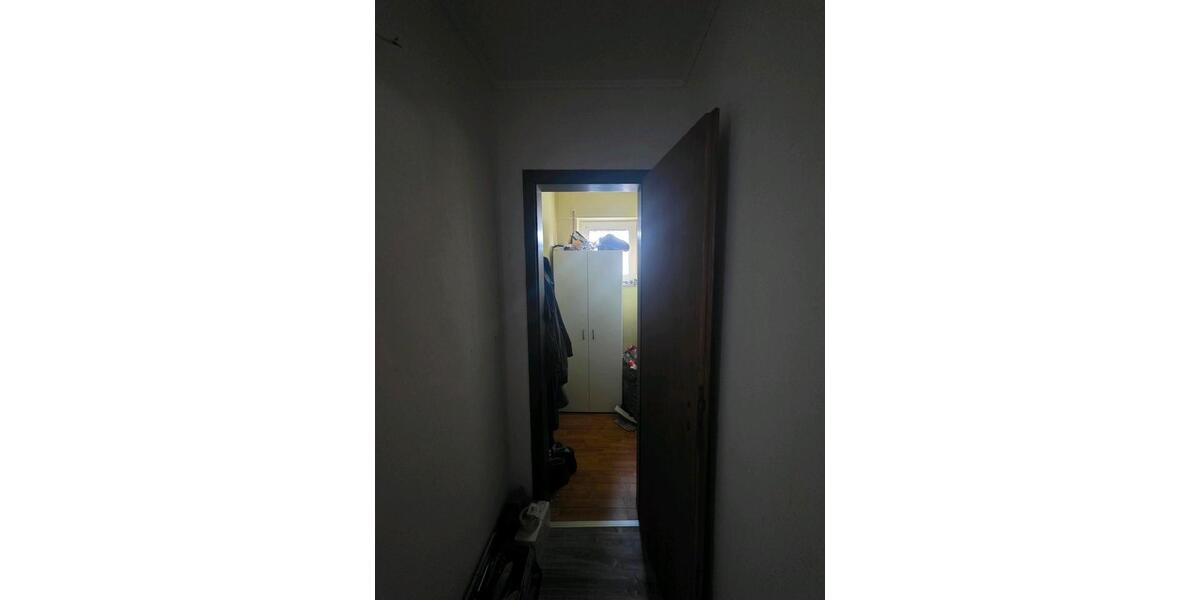 Etagenwohnung Grevenbroich - 4 Zimmer, 90 m&sup2;, 900&euro; | Angebot:25957362