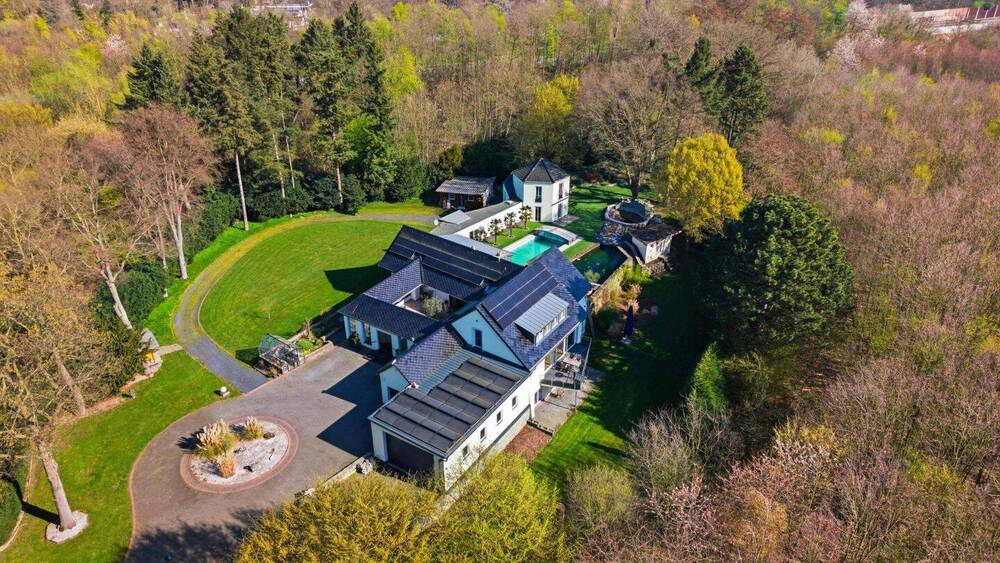 Einfamilienhaus Neuss Reuschenberg - 7 Zimmer, 475 m&sup2;, 2.790.000&euro; | Angebot:26687526