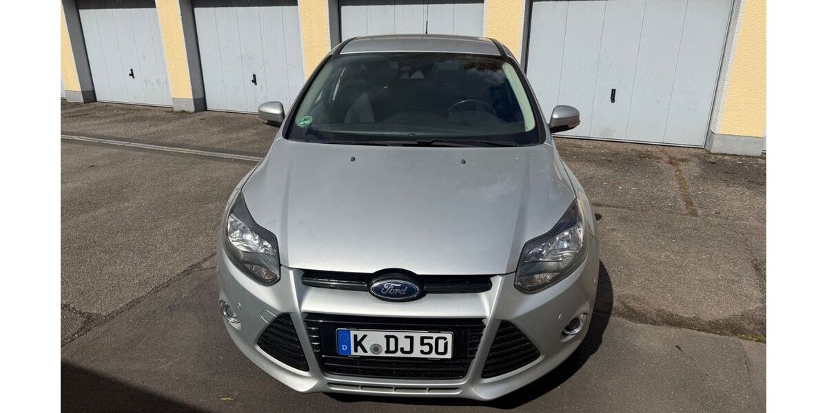Ford Focus 113.500 km 5.250 &euro; Köln 50739