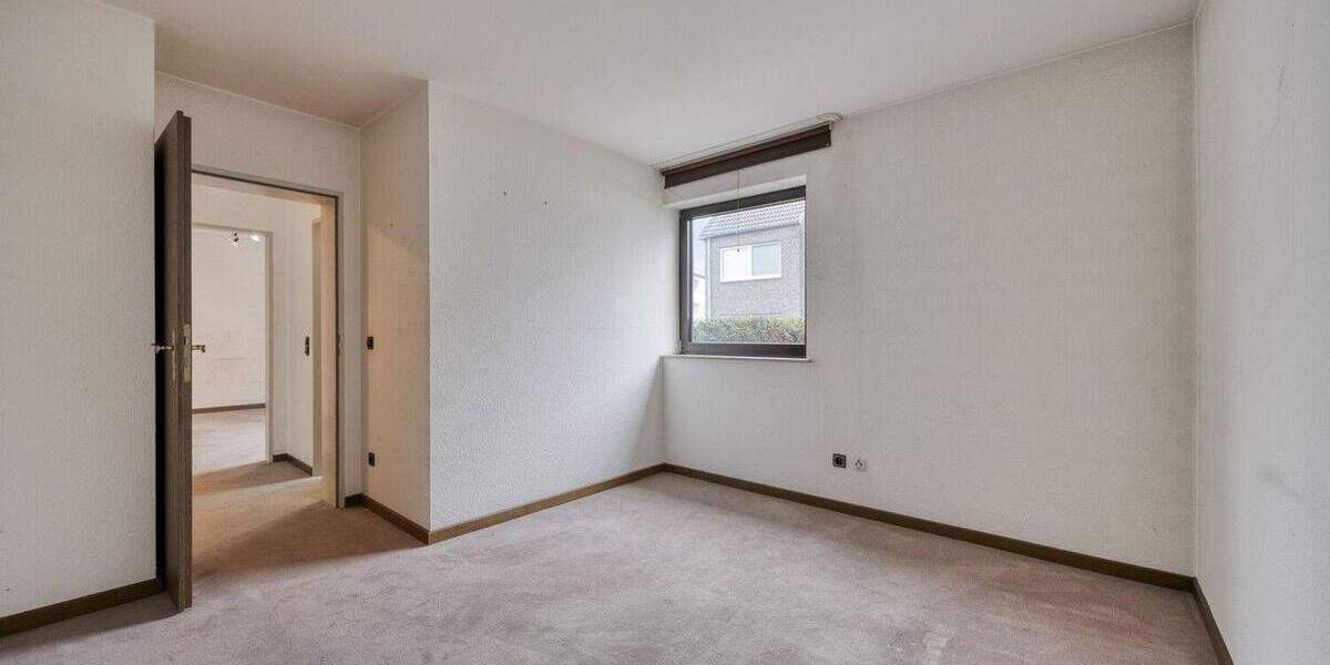 Einfamilienhaus Düsseldorf Benrath - 6 Zimmer, 168 m&sup2;, 740.000&euro; | Angebot:25687703