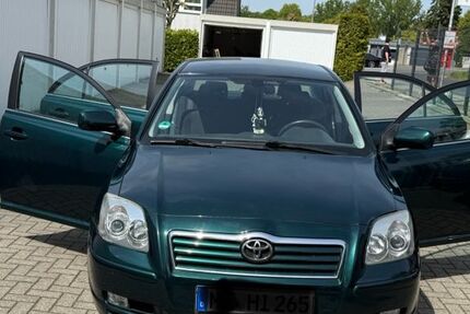 Toyota Avensis 92.000 km 4.200 &euro; Haan 42781